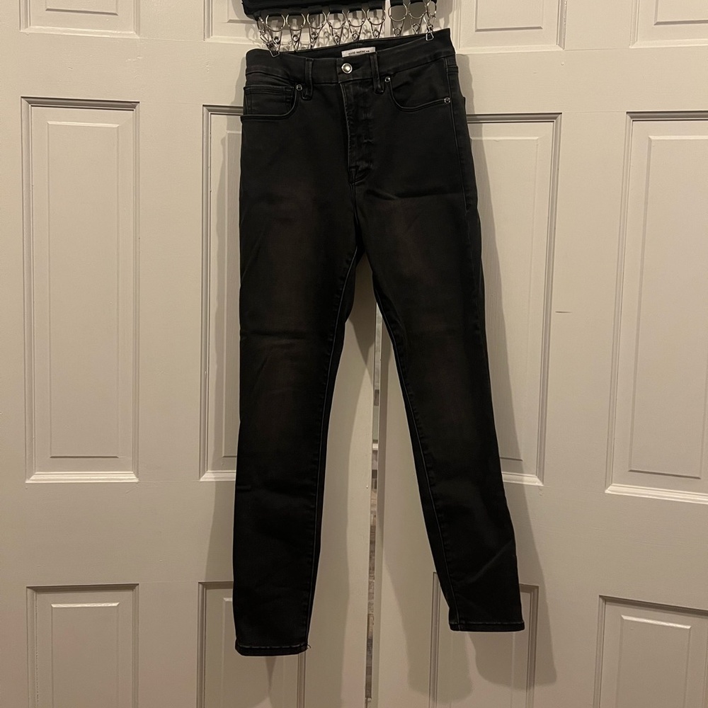 Good American Good Legs Crop Jeans - Black
